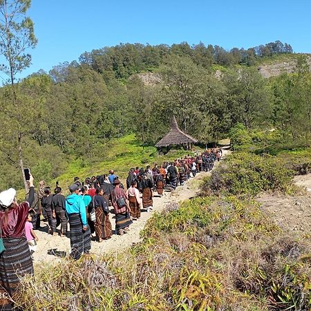 Hidayah Homestay Kelimutu Zewnętrze zdjęcie