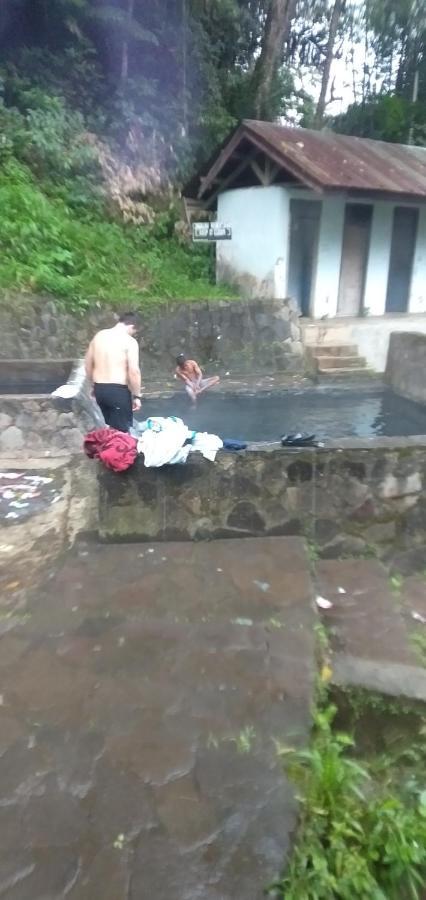 Hidayah Homestay Kelimutu Zewnętrze zdjęcie