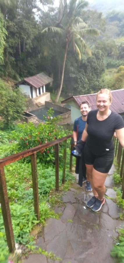Hidayah Homestay Kelimutu Zewnętrze zdjęcie