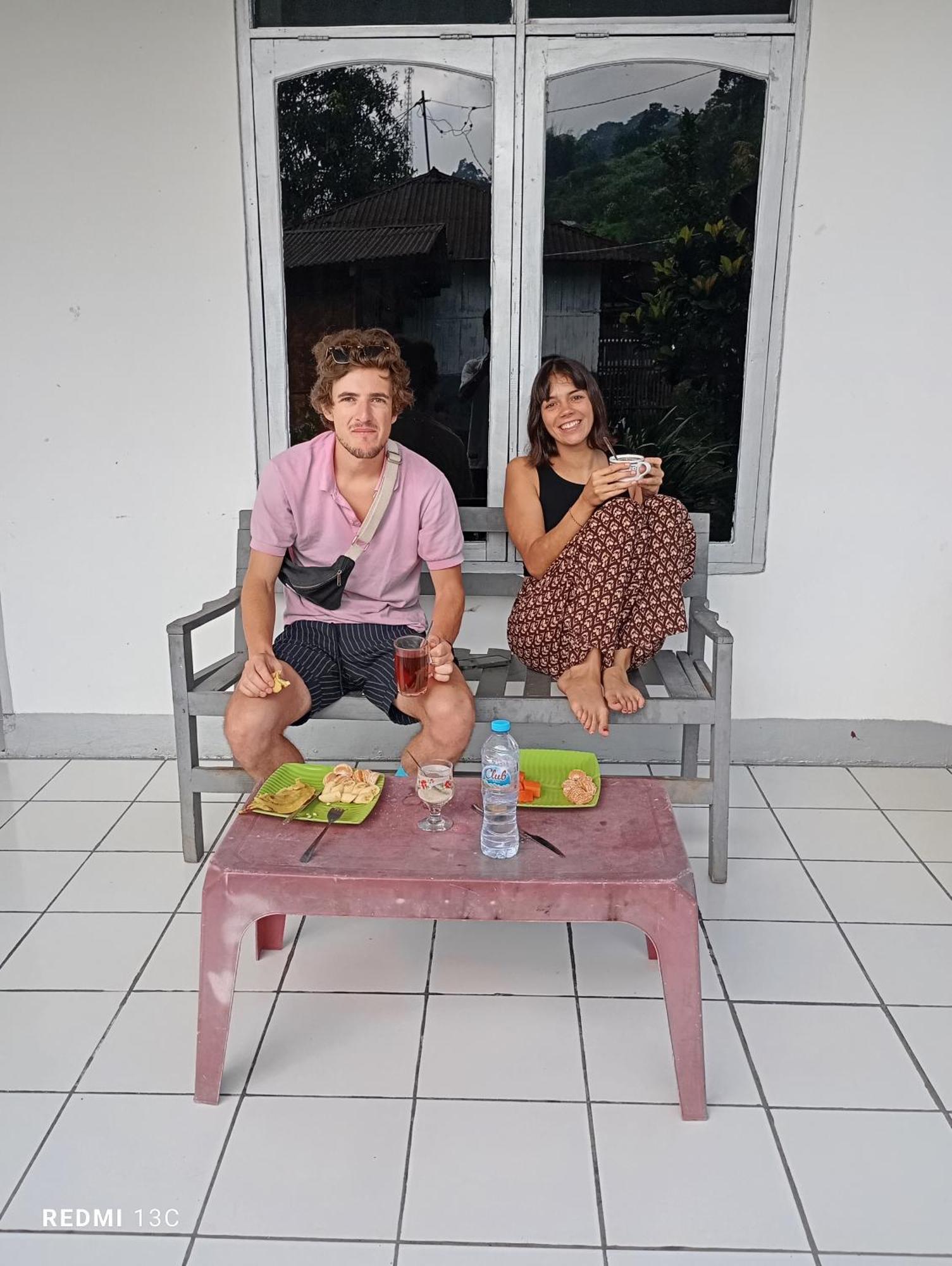 Hidayah Homestay Kelimutu Pokój zdjęcie